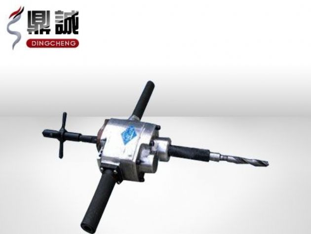 点击查看详细信息<br>标题：ZK19型轨道钻 阅读次数：4250